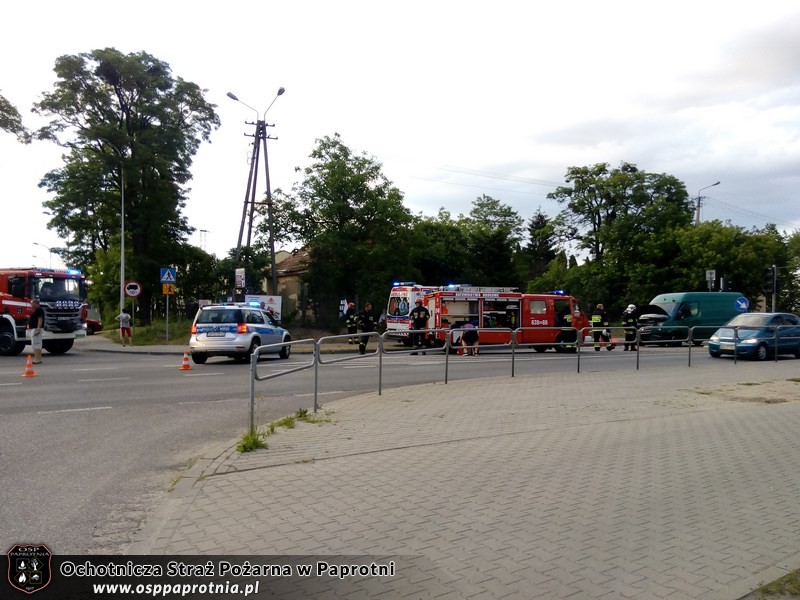 Wypadek w Paprotni z udziałem Motocyklisty